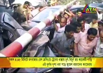 Live Train Accident in Dhaka, Bangladesh