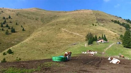 La place du village : Rencontre avec Lucienne Paccot à Samoëns