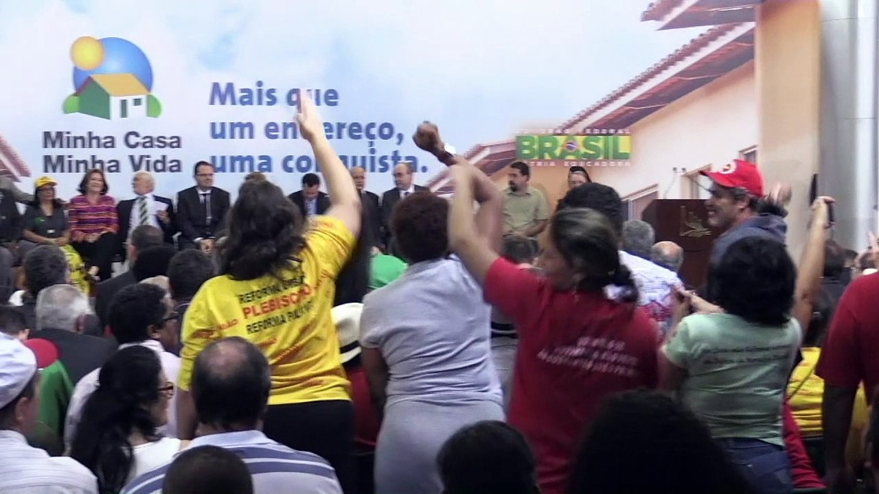 Rousseff vuelve a denunciar tentativa de golpe