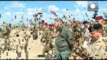 وزير الدفاع العراقي يزور معسكر مخمور للوقوف على استعدادات معركة تحرير الموصل