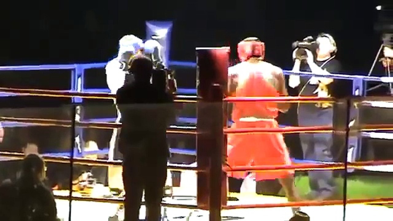 Deontay Wilder Gets Knocked Out In Amateur Fight