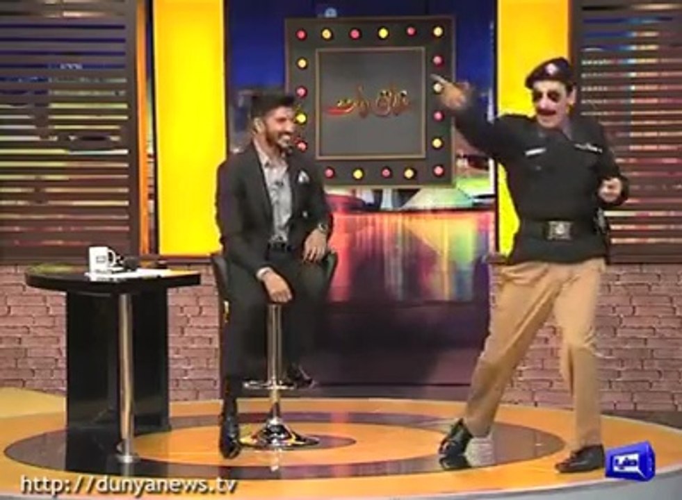 Why john Abraham likes policeman Afzal??? mazaq raat