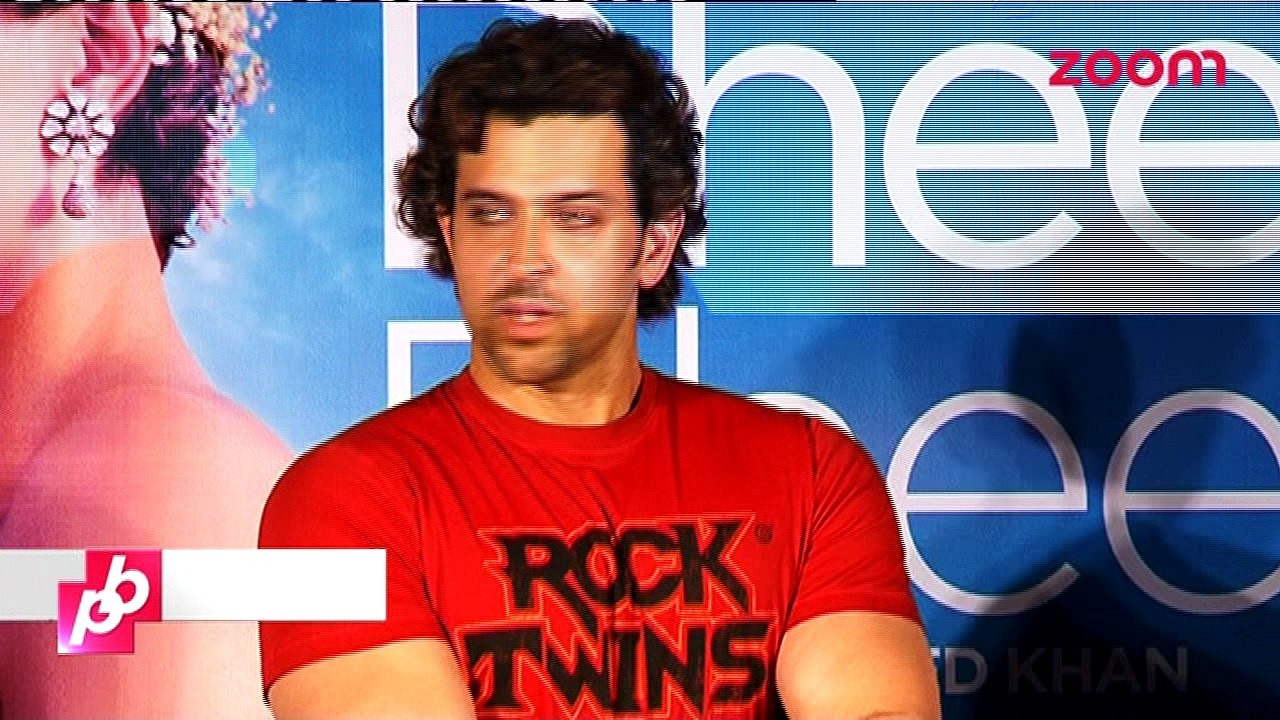 Sonam Kapoor SUPPORTS Hrithik Roshan over Kangana Ranaut - Bollywood Gossip