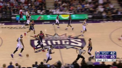 DeMarcus Cousins met un gros crossover