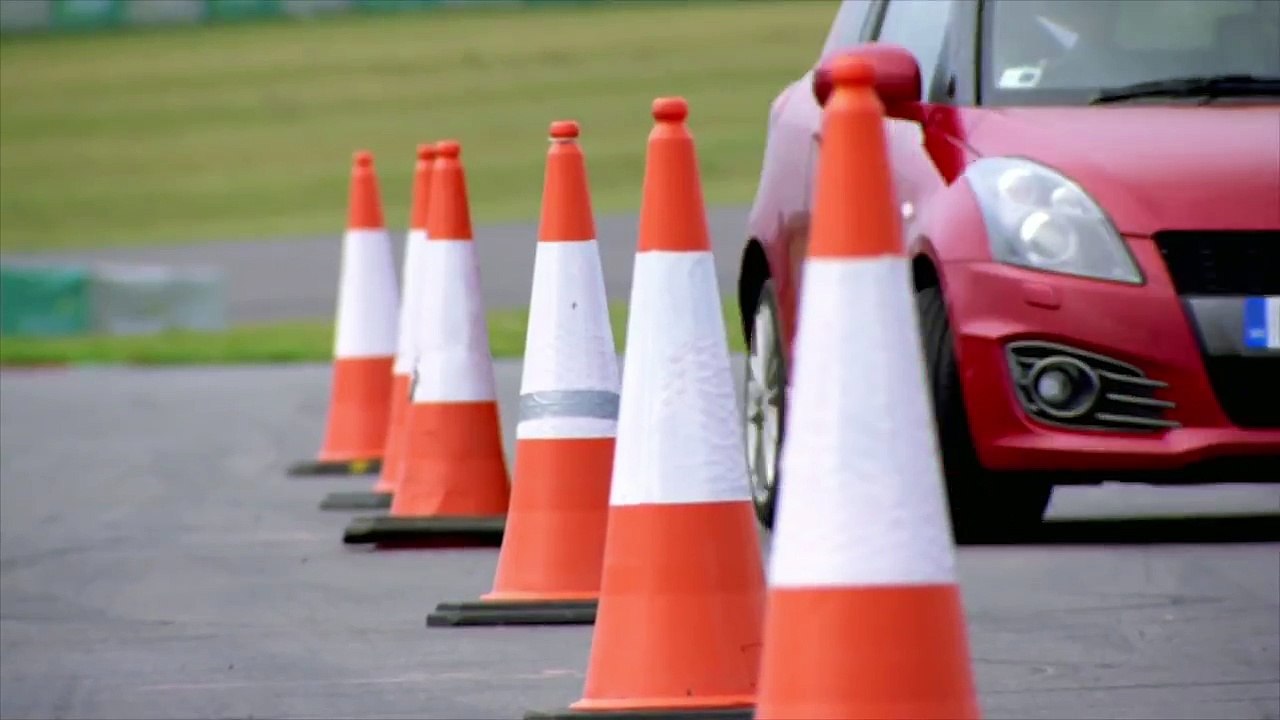 Which Hot Hatch Is The Best? 2/3 - Fifth Gear