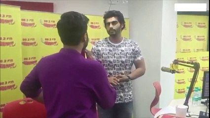 Actor Arjun Kapoor Slapped R.J Live Recorded During Ki & Ka Movie Promotion