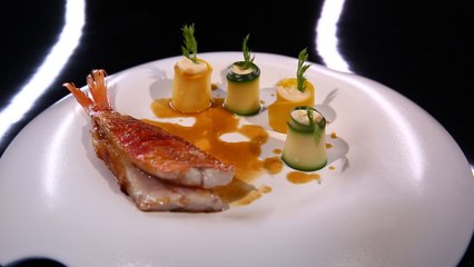 Rouget au lard de Colonnata, rouelles de courgettes au pois chiches. par Geoffrey Poesson (#DPDC)