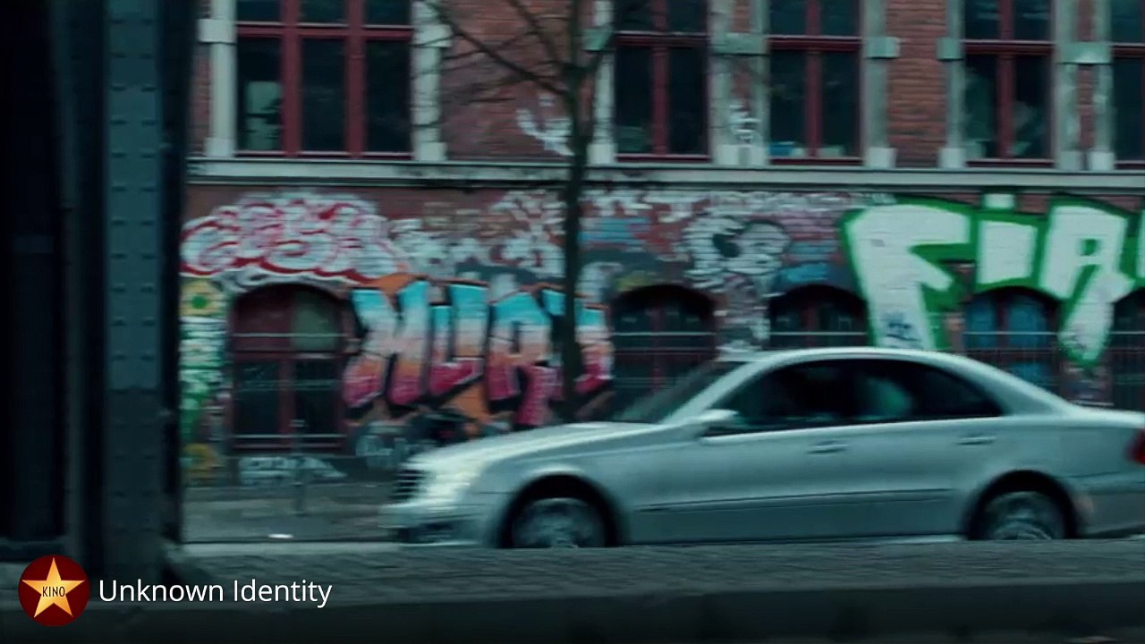 Unknown Identity - Unfall