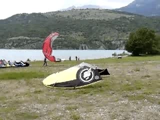 kite surf serre-poncon une ecole sur place