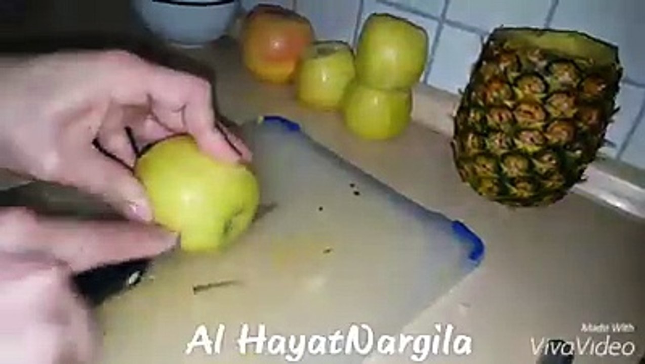 making shesha with pineapple