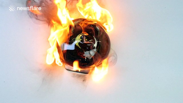 Vlogger pours molten glass on an iPhone 6s