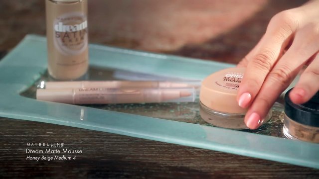 How To Apply Foundation For Full Coverage - Foundation Routine And Makeup Tips