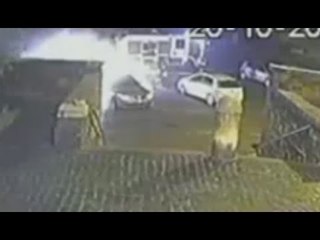 Roma - Ristoratore incendia studio legale e due auto (31.03.16)