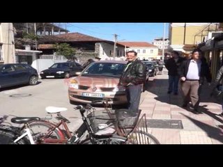 Rrugorja “pastron” rrugën e Gjykatës nga makinat “VIP”, gjobiten 30 mjete- Ora News