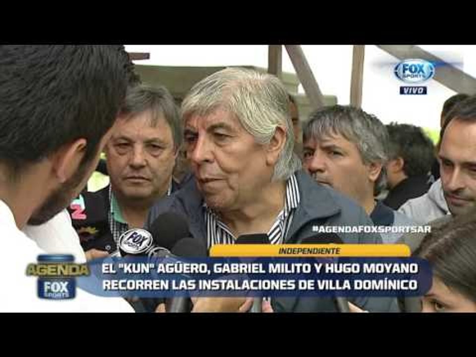 El insólito gesto del "Kun" cuando le preguntaron por Moyano a la AFA