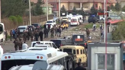 Diyarbakır'da Bombalı Saldırıda, 4 Polis Memuru Şehit Oldu-3