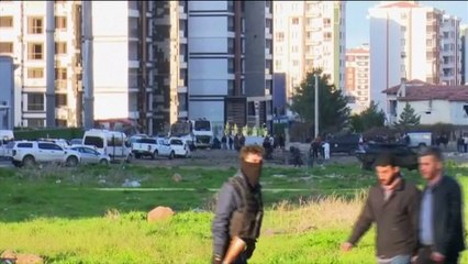 Car bomb attack kills seven police in Turkey's Diyarbakir