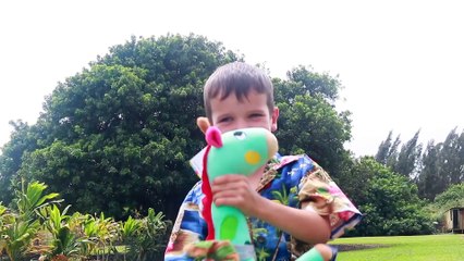 Budsies COLOR & DRAW Your Own Stuffed Animal PLUSH Toy To Life CUTE Happy Colorful Giraffe Crayola