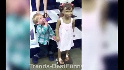 Funny Kids Reaction to Mannequins at the Mall - Cute baby