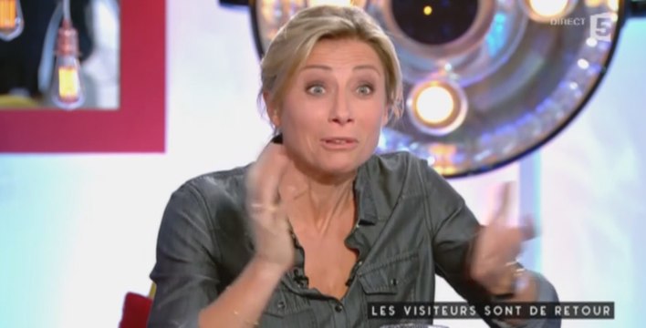 C à vous : Anne-Sophie Lapix très embarrassée après un lapsus sur son mari (vidéo)