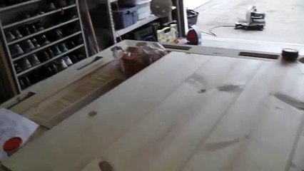 DIY Gaming Table for $150(00h20m50s-00h21m20s)