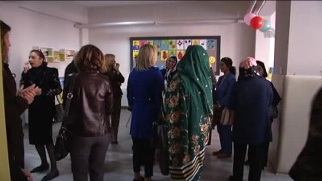 Dışişleri Mensupları Eşleri Dayanışma Derneğinden Eğitime Destek