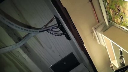 DIY Gaming Table for $150(00h48m47s-00h49m17s)