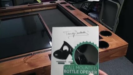 DIY Gaming Table for $150(00h49m48s-00h50m18s)