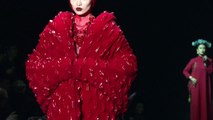 Hu Sheguang closes Beijing fashion week with trademark style