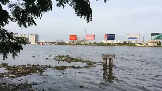 SAIGON RIVER, SAIGON, VN.