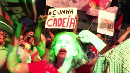 Manifestantes pró-Dilma se reúnem no Rio