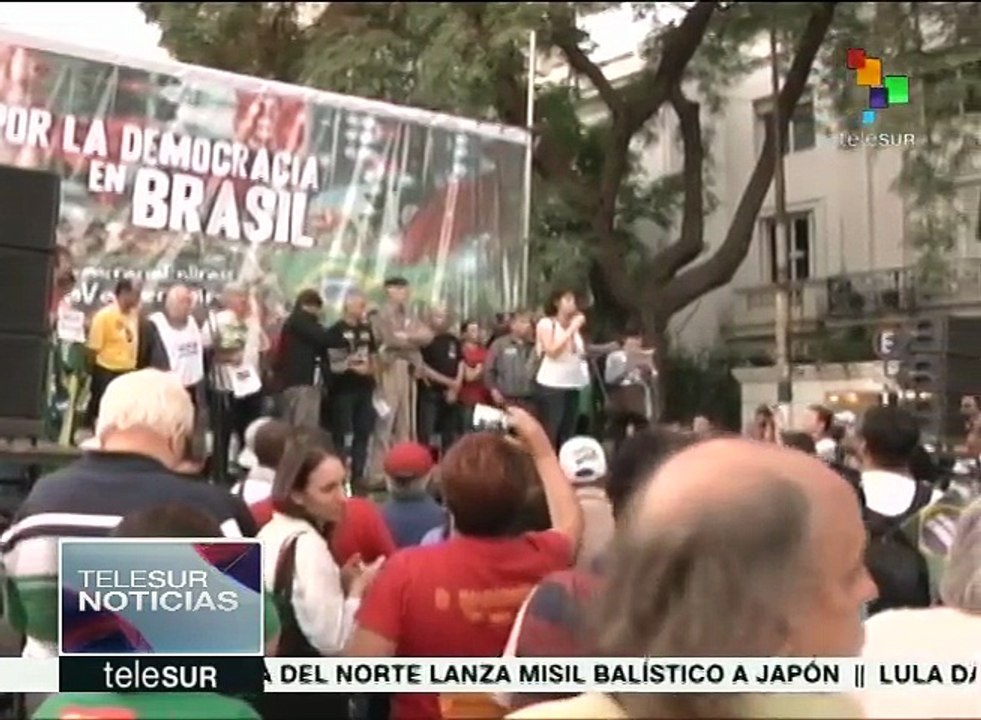 Uruguay: encuentro sindical inicia frente a la embajada de Brasil