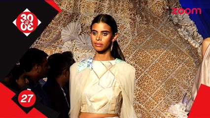 B-Town stars at Manish Malhotra's fashion show - Bollywood News - #TMT