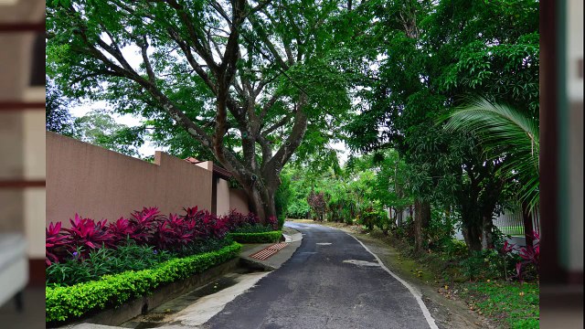 Condominio Natura Park en Brasil de Santa Ana, Costa Rica