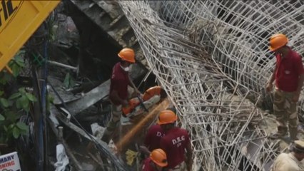 Detenidos varios posibles responsables del puente caído en India
