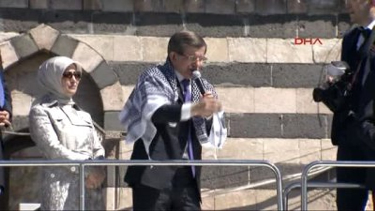 Diyarbakır - Davutoğlu Sur'daki Ulu Camii Önünde Vatandaşlara Hitap Etti 4