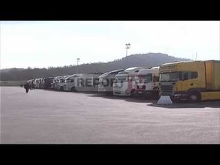 Report TV - INSTAT: Tremujori i fundit i 2015 xhiro e sektorit të industrisë bie 4,4 %