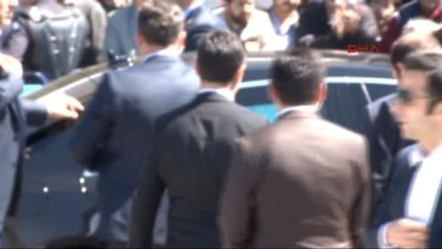 Diyarbakır Başbakan Davutoğlu Diyarbakır'da-2