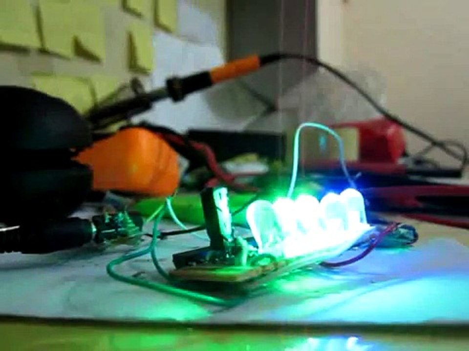 Test mạch đèn nháy theo nhạc