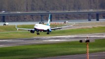 airTran Airways Boeing 737-700 Lands At KPDX On Runway 28R