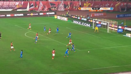 Chine - Le double sombrero de Paulinho