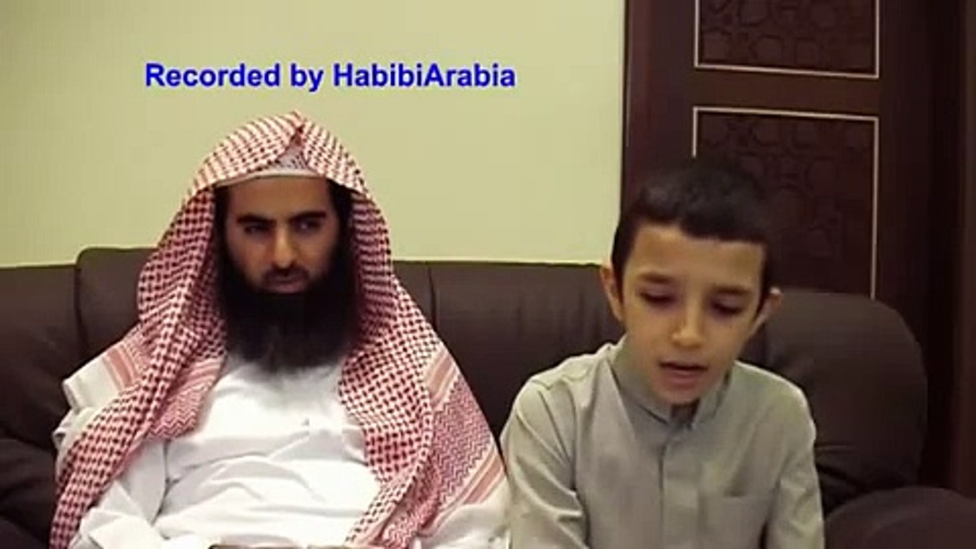 ⁣طفل يرتل القران الكريم تقليد الشيخ محمد الحيدان