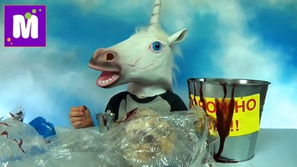 Ведро со слизью и первоапрельскими приколами игрушками конь единорог у Макса slimy bucket with funny toys 2016