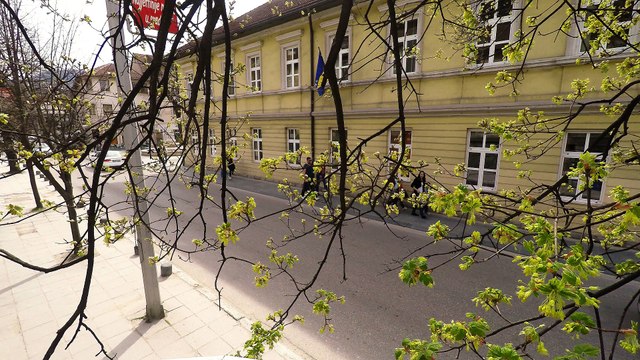 Od druga do druga...........Konjic