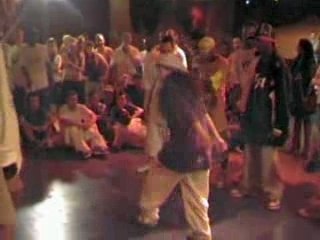 Battle  au globo  Newstyle vs krump passage laura
