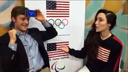 Meryl and Charlie plays Heads Up