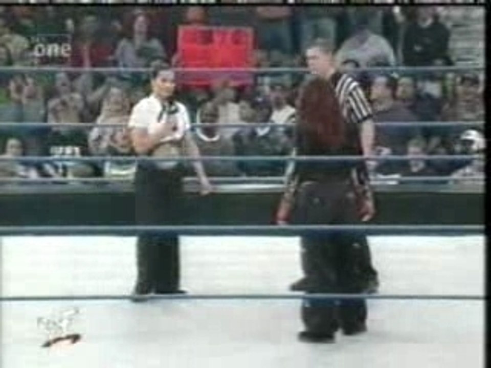 Lita vs Ivory