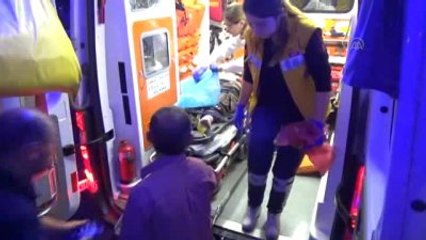 Otomobil Uçuruma Yuvarlandı: 4 Yaralı