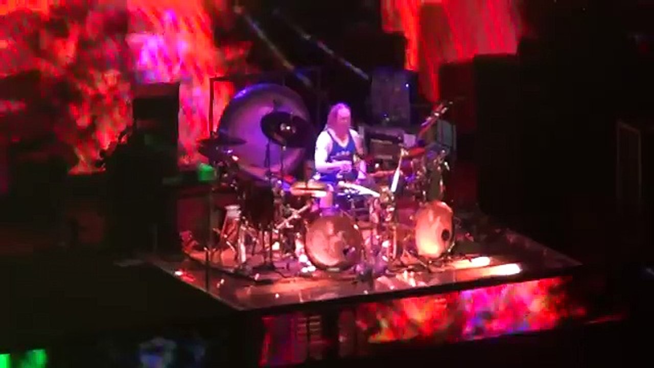 [HD VIDEO] Tool Live Nashville 2016 (Full Concert) 48