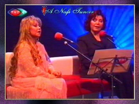 Bedia AKARTÜRK & Gülşen KUTLU-Asker Yolu Beklerim